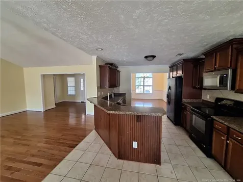 1941 Abbeydale Lane Fayetteville NC 28304