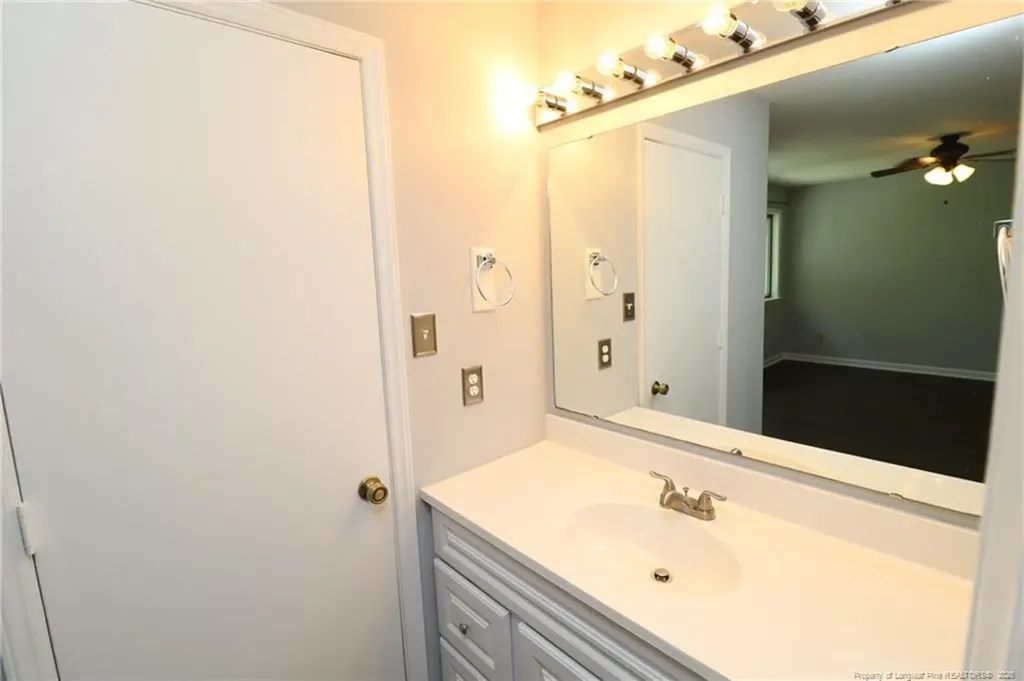 7283 Sandy Creek Drive Raleigh NC 27615