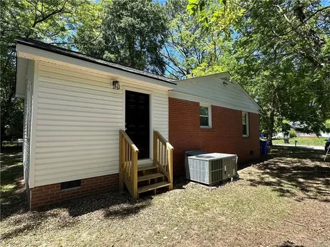 4909 Walnut Drive Fayetteville NC 28304