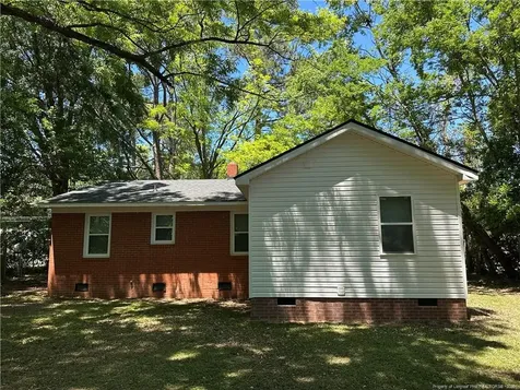 4909 Walnut Drive Fayetteville NC 28304