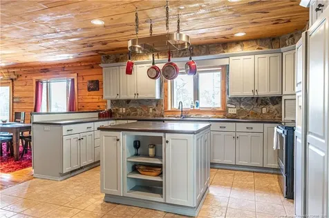 105 Lakewood Drive Aberdeen NC 28315