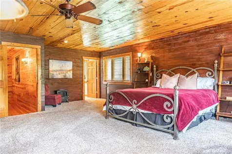 105 Lakewood Drive Aberdeen NC 28315