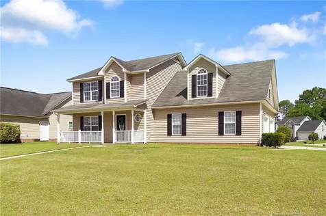 5202 Woodpecker Drive Hope Mills NC 28348