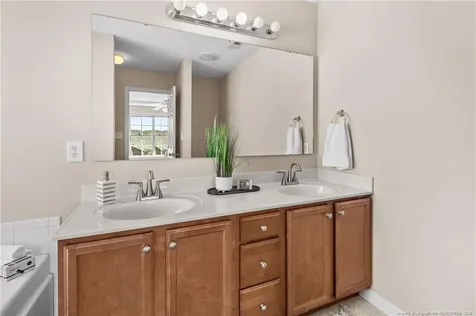 5202 Woodpecker Drive Hope Mills NC 28348