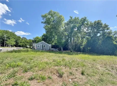 1911 Overlook Drive Fayetteville NC 28301