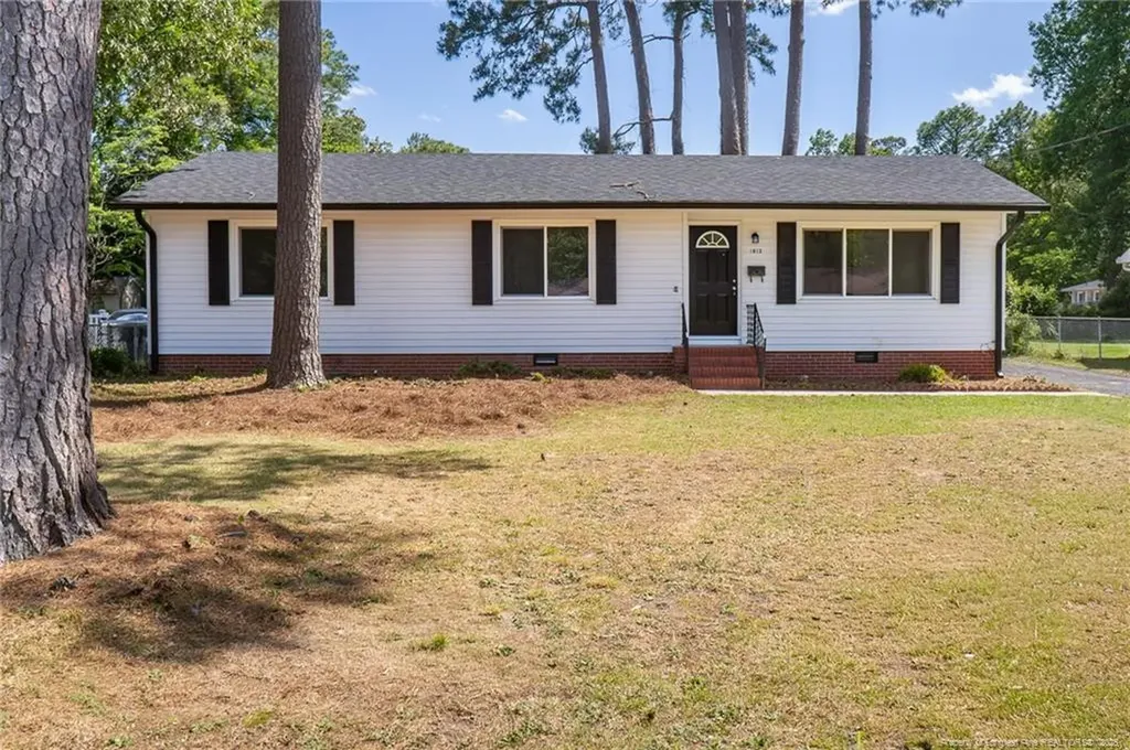 1813 Manteo Street Fayetteville NC 28303