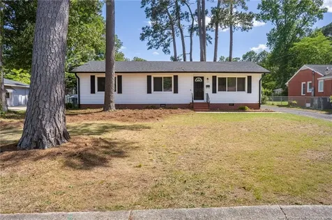 1813 Manteo Street Fayetteville NC 28303
