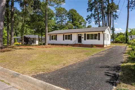 1813 Manteo Street Fayetteville NC 28303