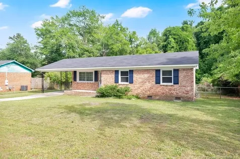 2627 Dumbarton Road Fayetteville NC 28306