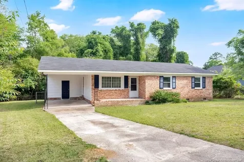 2627 Dumbarton Road Fayetteville NC 28306