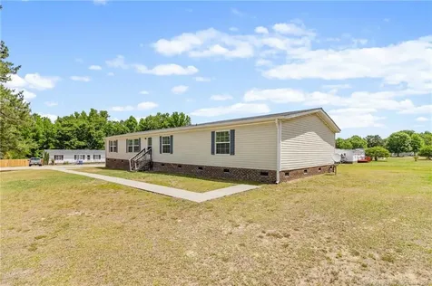 104 Hillcreek Drive Parkton NC 28371