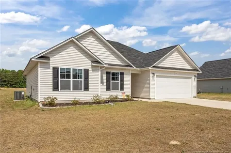 157 Presley Street Raeford NC 28376