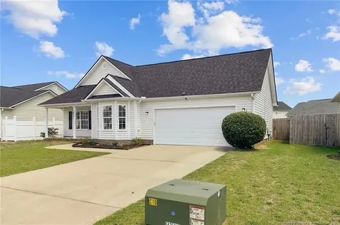1424 Avoncroft Drive Fayetteville NC 28306