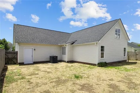 1424 Avoncroft Drive Fayetteville NC 28306