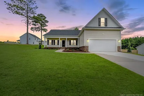 46 Poplar Drive Spring Lake NC 28390