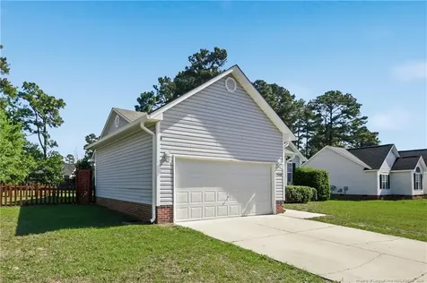 1548 Clan Campbell Drive Raeford NC 28376