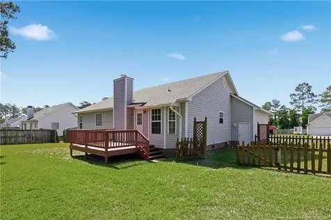 1548 Clan Campbell Drive Raeford NC 28376