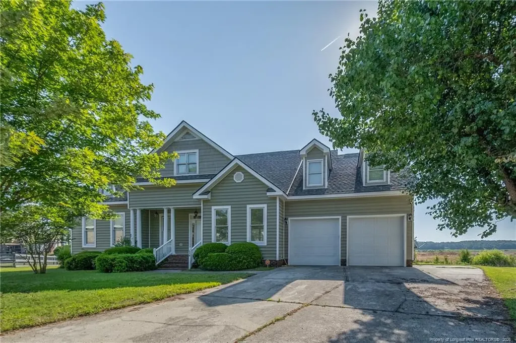 698 Cedar Point Vass NC 28394