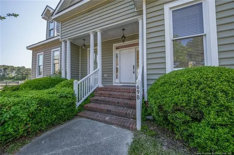698 Cedar Point Vass NC 28394