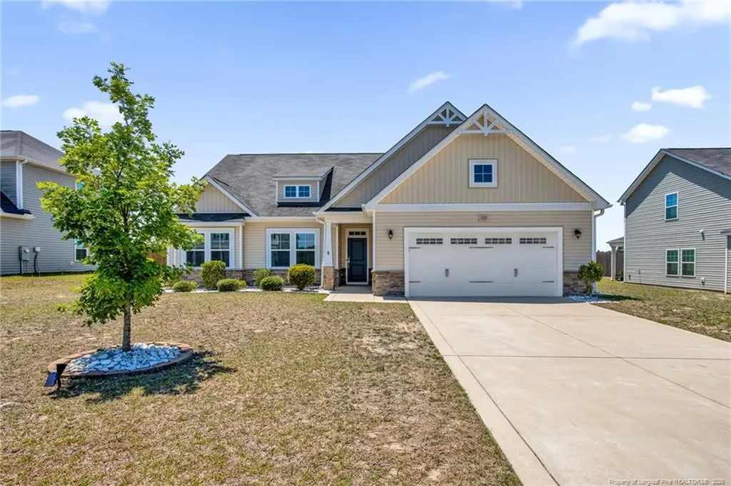 3221 Hunting Lodge Road Fayetteville NC 28306