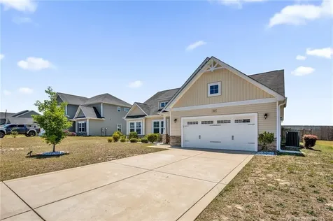 3221 Hunting Lodge Road Fayetteville NC 28306