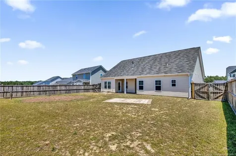 3221 Hunting Lodge Road Fayetteville NC 28306