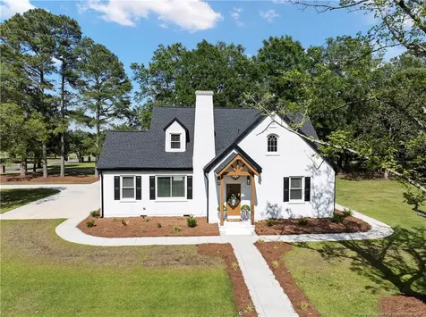 608 N East Street Roseboro NC 28382