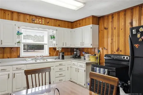 409 N 4th Street Saint Pauls NC 28384