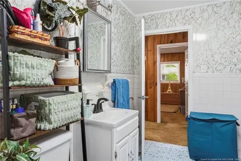 409 N 4th Street Saint Pauls NC 28384