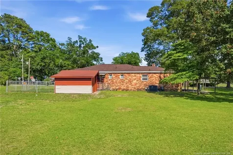409 N 4th Street Saint Pauls NC 28384