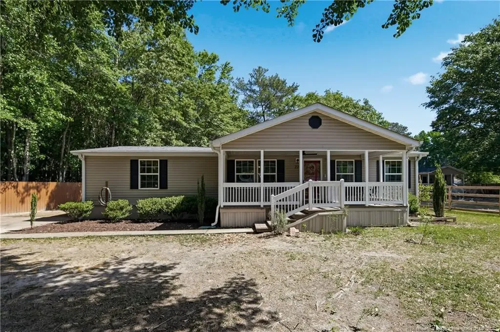 220 Fondern Drive Hope Mills NC 28348