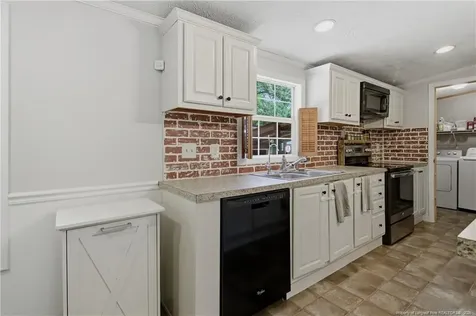 220 Fondern Drive Hope Mills NC 28348