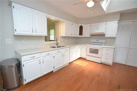 806 Kingswood Drive Cary NC 27513