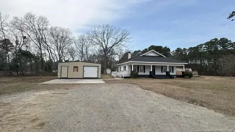 3174 Lindsay Road Raeford NC 28376