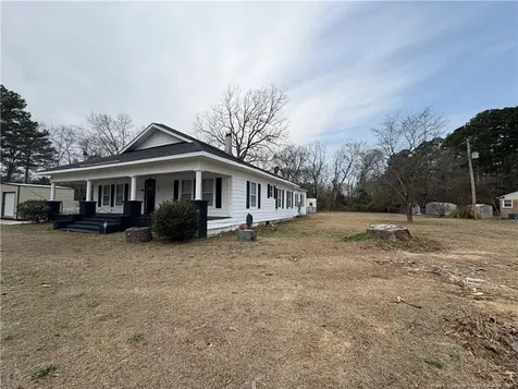 3174 Lindsay Road Raeford NC 28376