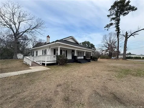 3174 Lindsay Road Raeford NC 28376