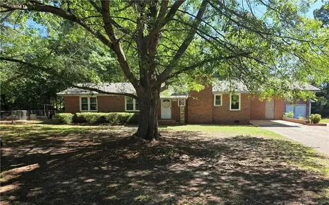 1427 Valencia Court Fayetteville NC 28303