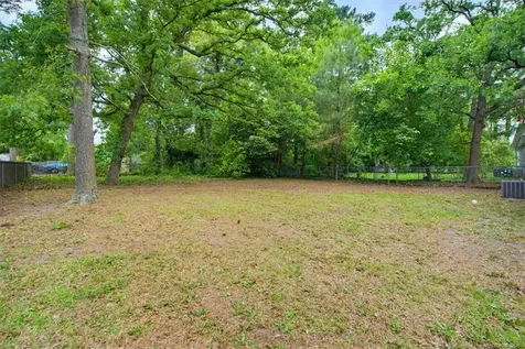 2109 Lakeridge Drive Fayetteville NC 28304