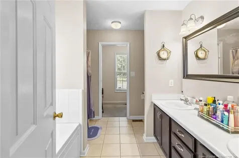 1225 Thistle Gold Drive Hope Mills NC 28348