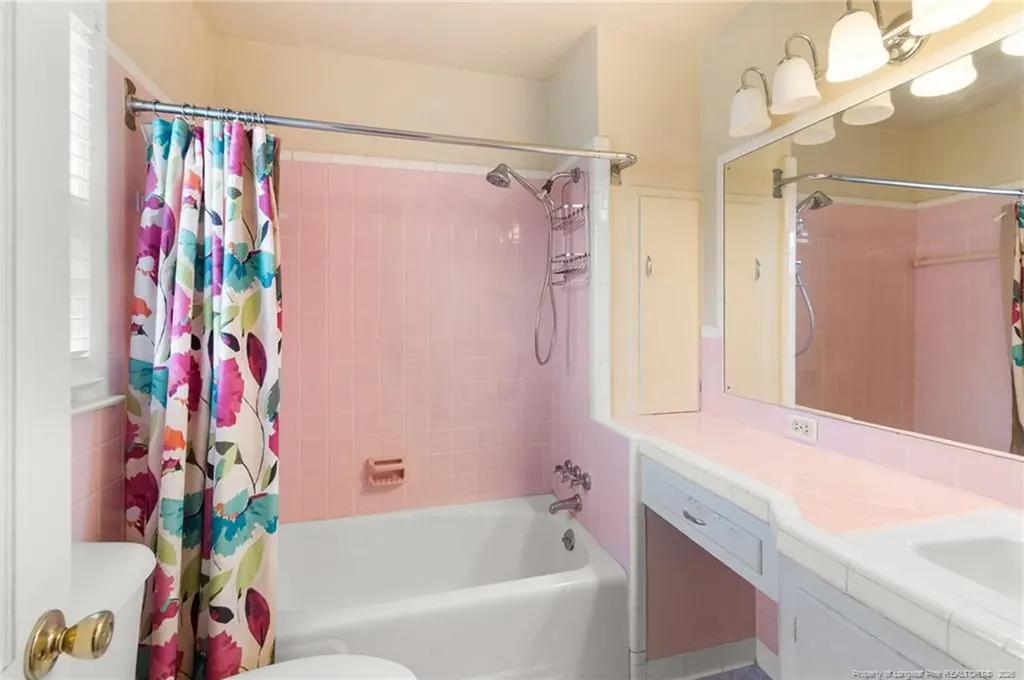 1009 N Magnolia Avenue Dunn NC 28334
