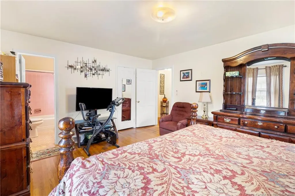 1009 N Magnolia Avenue Dunn NC 28334