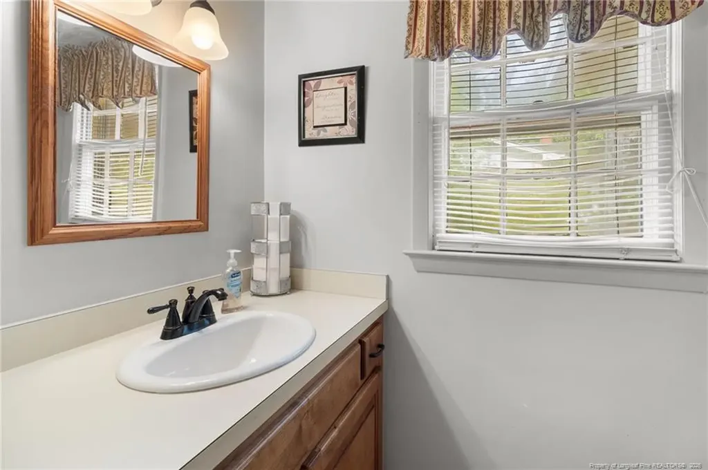 1009 N Magnolia Avenue Dunn NC 28334