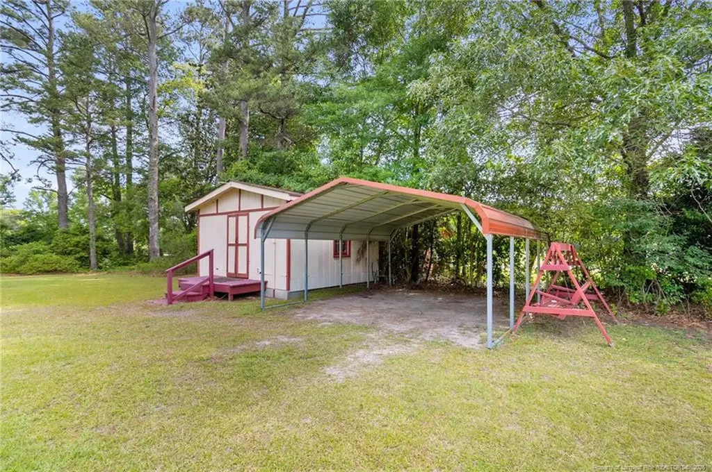 1009 N Magnolia Avenue Dunn NC 28334