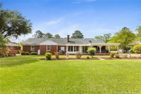 1009 N Magnolia Avenue Dunn NC 28334