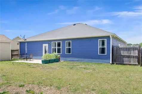 216 Meherrin Loop Raeford NC 28376