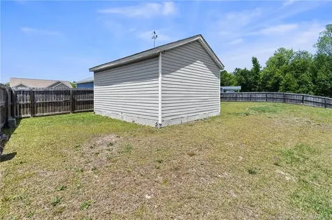 216 Meherrin Loop Raeford NC 28376