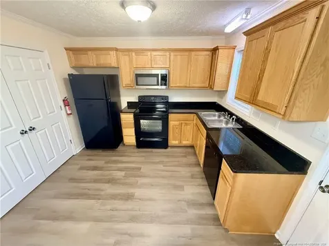 3332 Kenmont Lane Hope Mills NC 28348