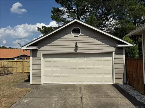 1813 Stetson Lane Fayetteville NC 28304