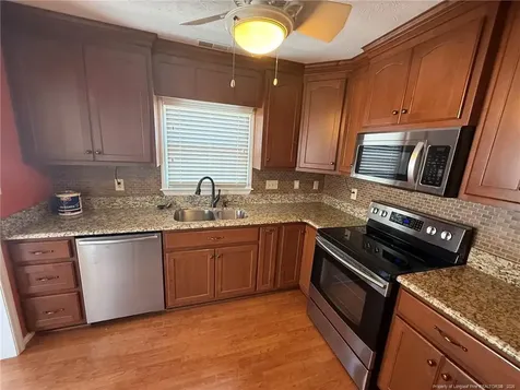 1813 Stetson Lane Fayetteville NC 28304