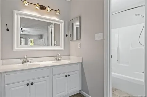 5372 Amberhill Court Fayetteville NC 28311